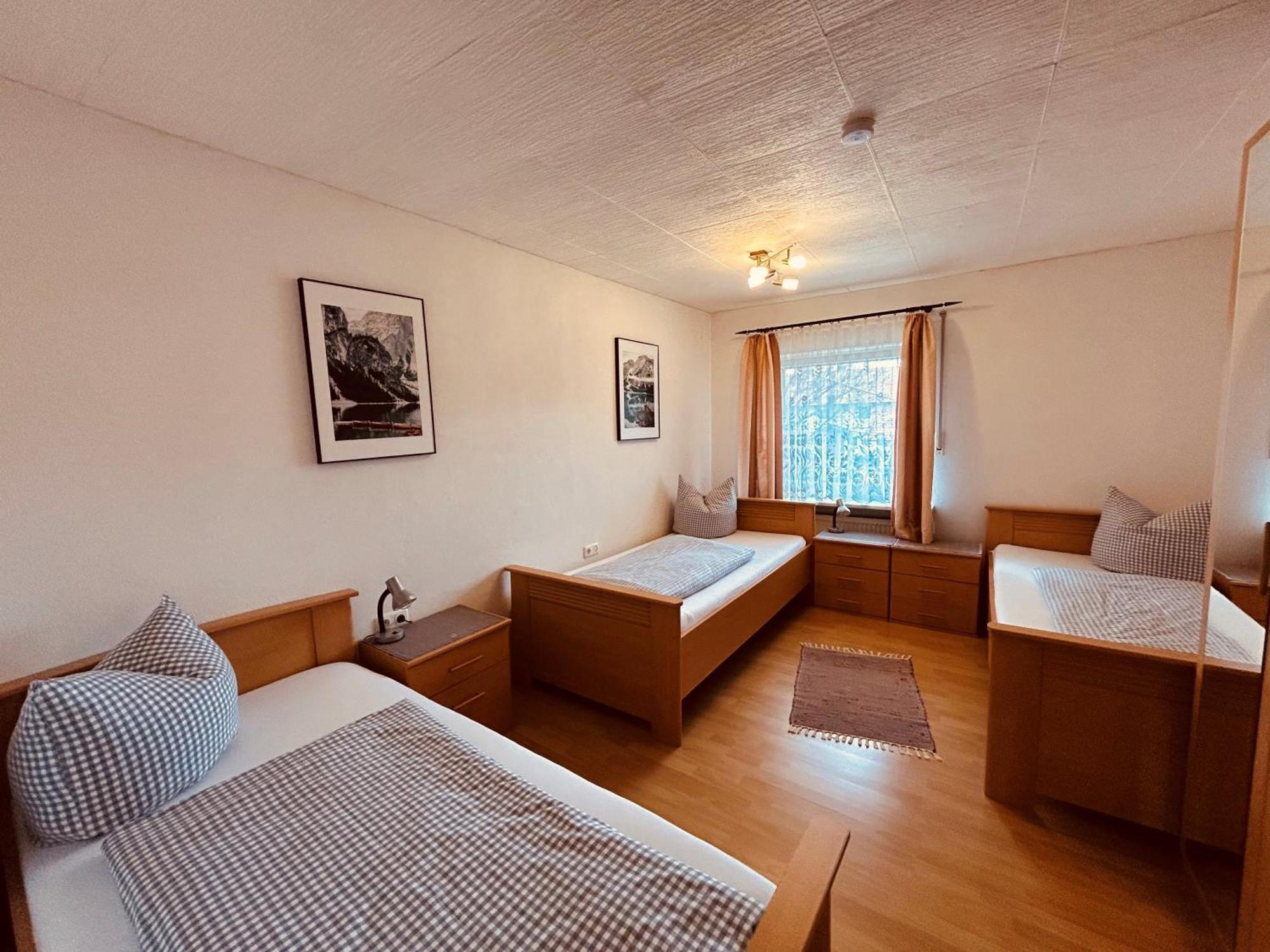 Pension Zum Krug, Messe Muenchen Hergolding Номер фото