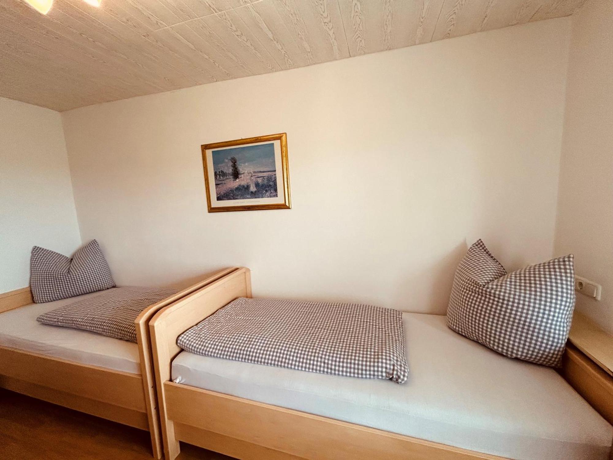 Pension Zum Krug, Messe Muenchen Hergolding Номер фото